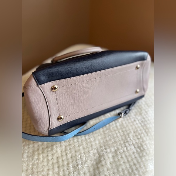 Coach Small Margot Carryall in Crossgrain Leather color block - Picture 8 of 10